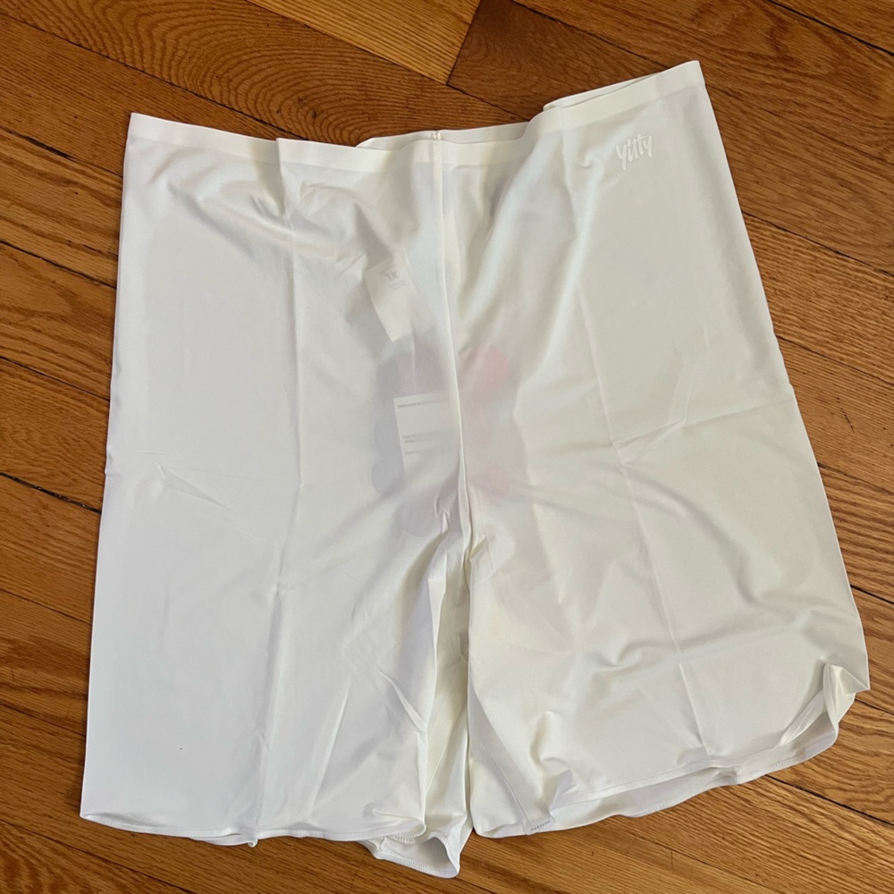 YITTY Smoothed Reality High Waist Shorts - Ivory -  XL